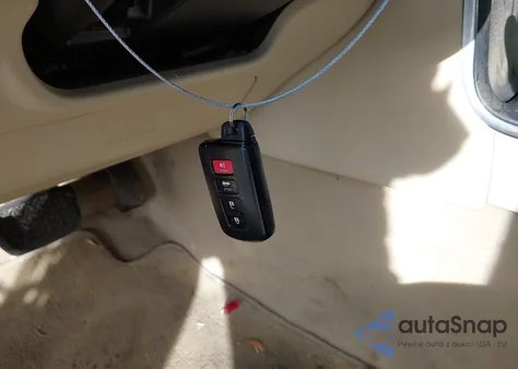 2015 Toyota Camry Xle z USA, uszkodzony, nr VIN 4T1BF1FK6FU474098